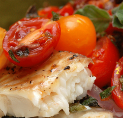 Ensalada de lubina y pimientos