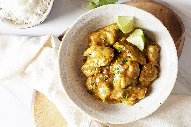 Pollo al curry con leche de coco para llevar